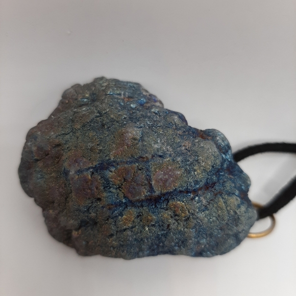 Handmade Celestial Aura Geode Necklace - Picture 5 of 6